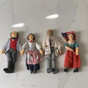 Vintage Hallmark Dolls Ser of 4 from the 1979